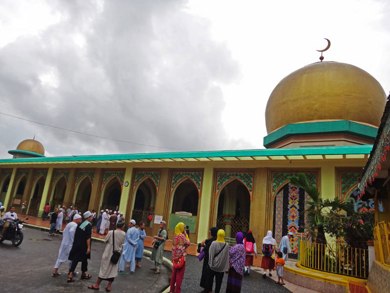 المسجد الذهبي في الفلبين 